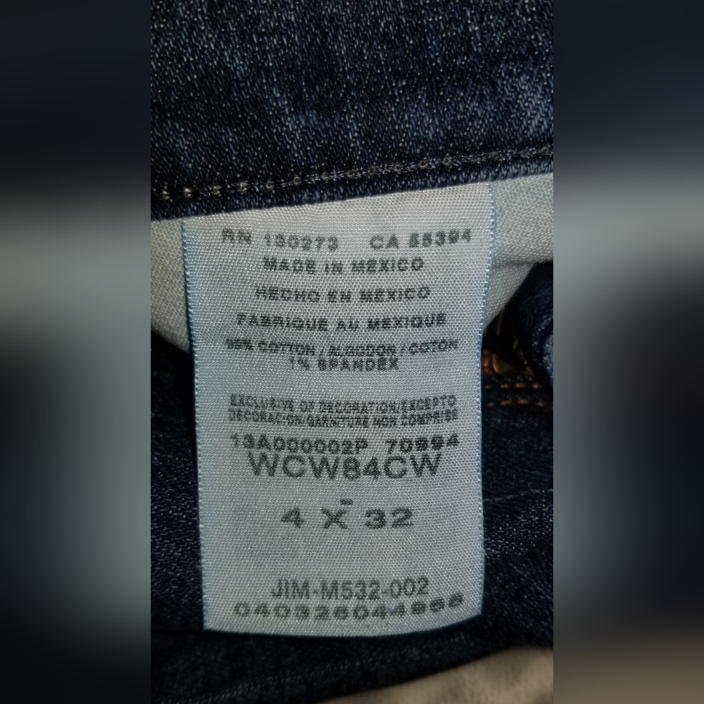 Wrangler Bootcut Jeans - Picture 2 of 8
